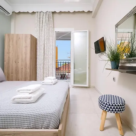 Notos House לימנריה